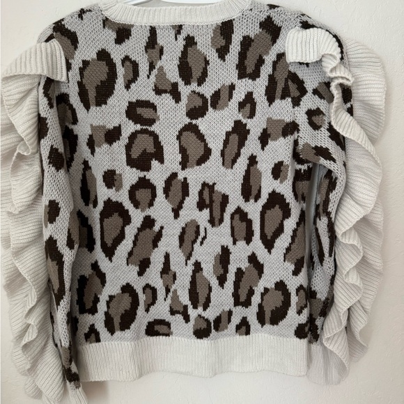 EUC Chaser Ruffle Sleeve Leopard Print Sweater Size XS - Picture 10 of 10